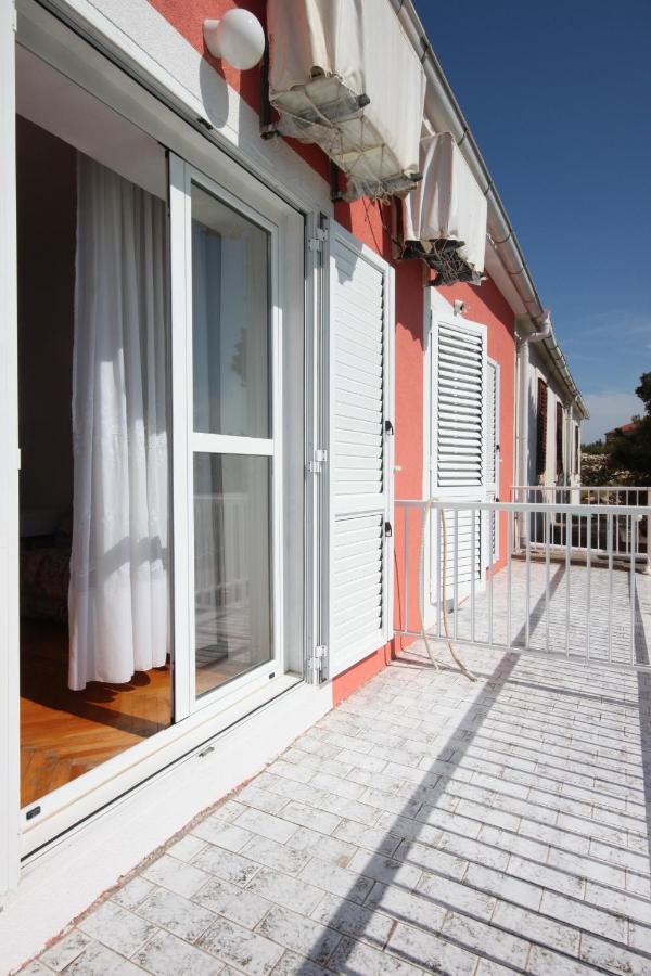 Rooms By The Sea Kustici, Pag - 6288 エクステリア 写真